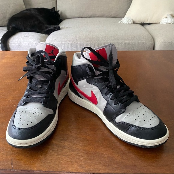 Nike Air Jordan High Top Women’s Sneakers Black Burgundy Grey 9 Kicks - Picture 10 of 10